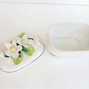 Capodimonte Style White Rose Green Accent Lid Trinket Dish Vintage Box Porcelain